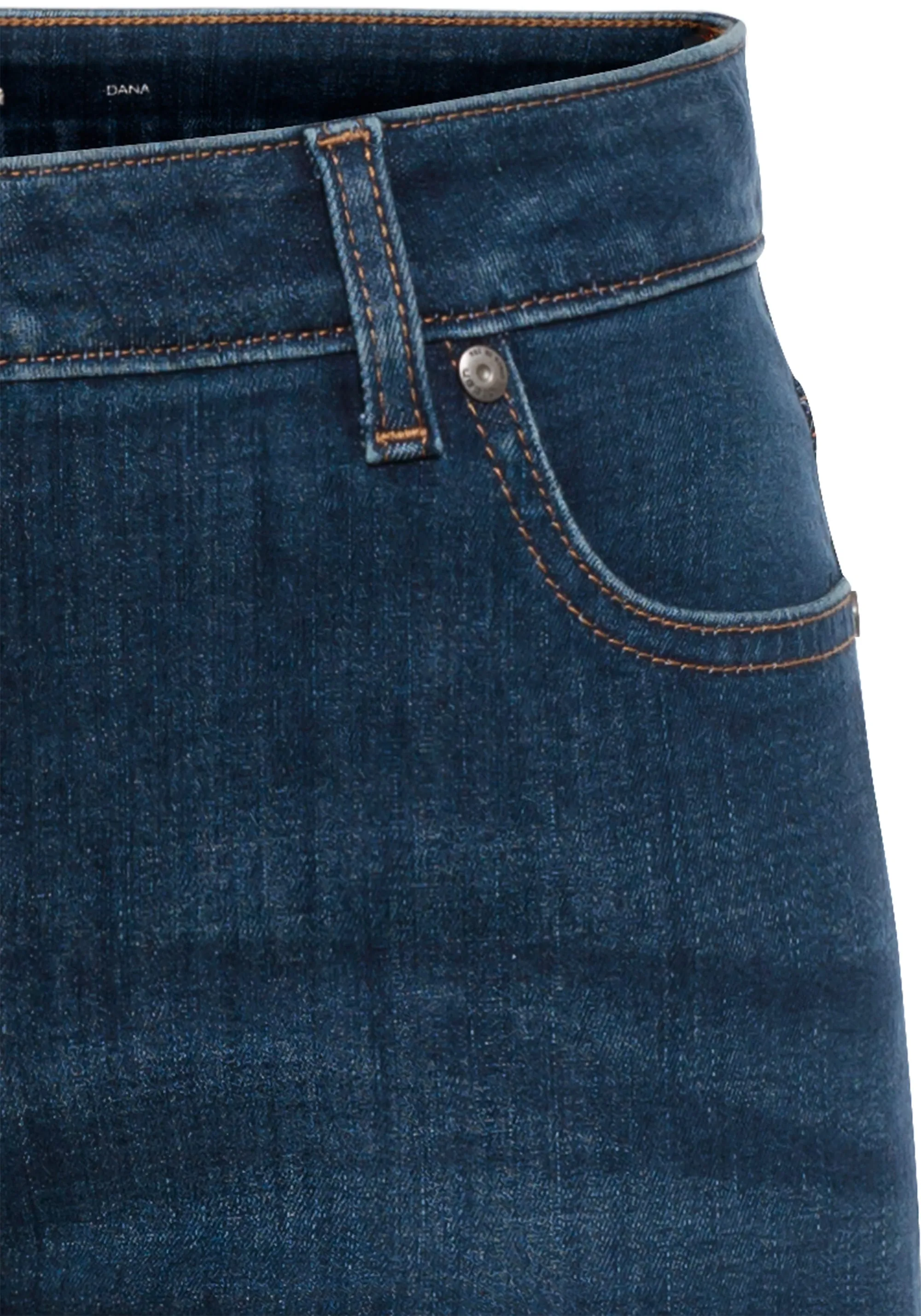 Dana Fit Slim Leg Jean