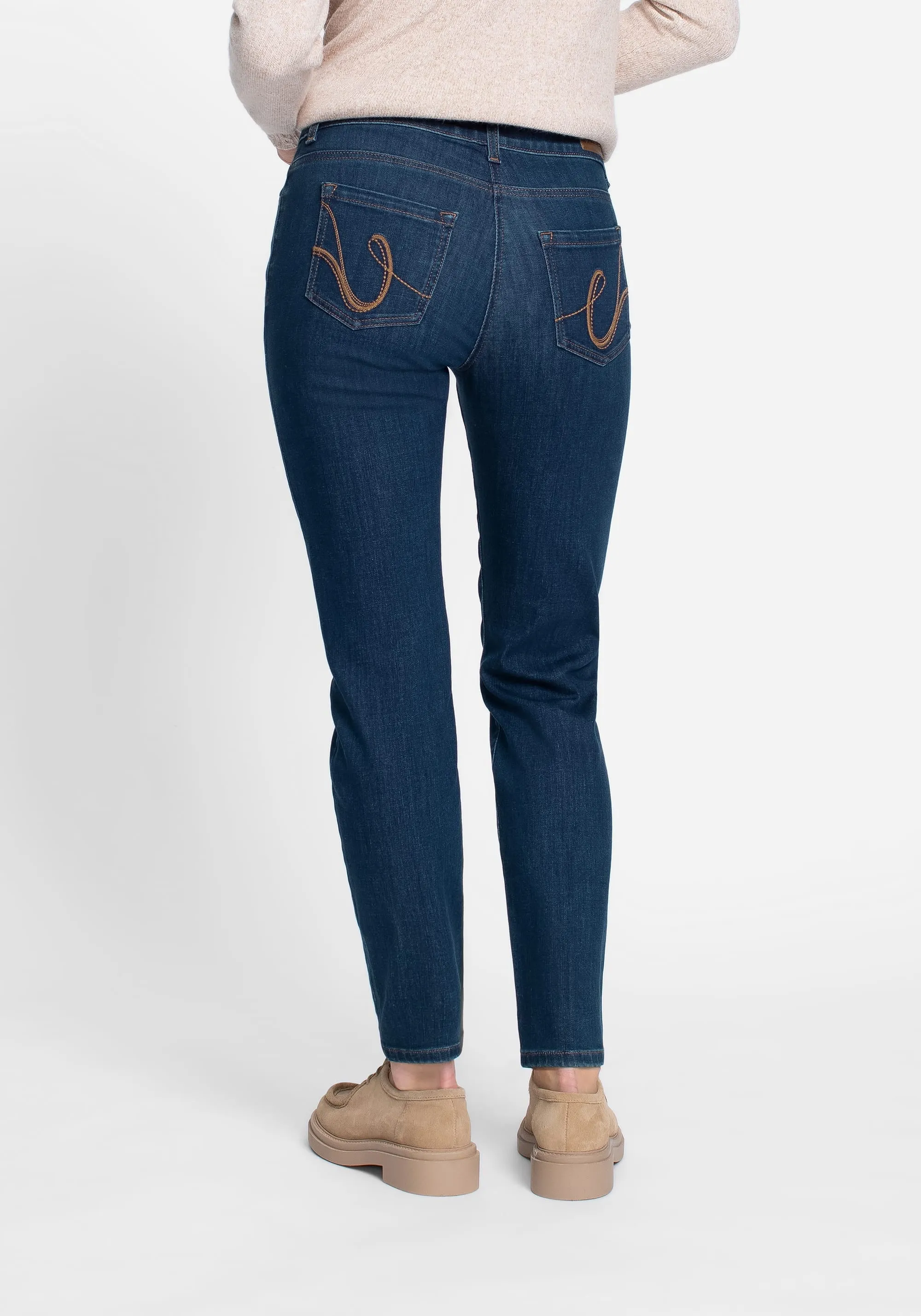 Dana Fit Slim Leg Jean