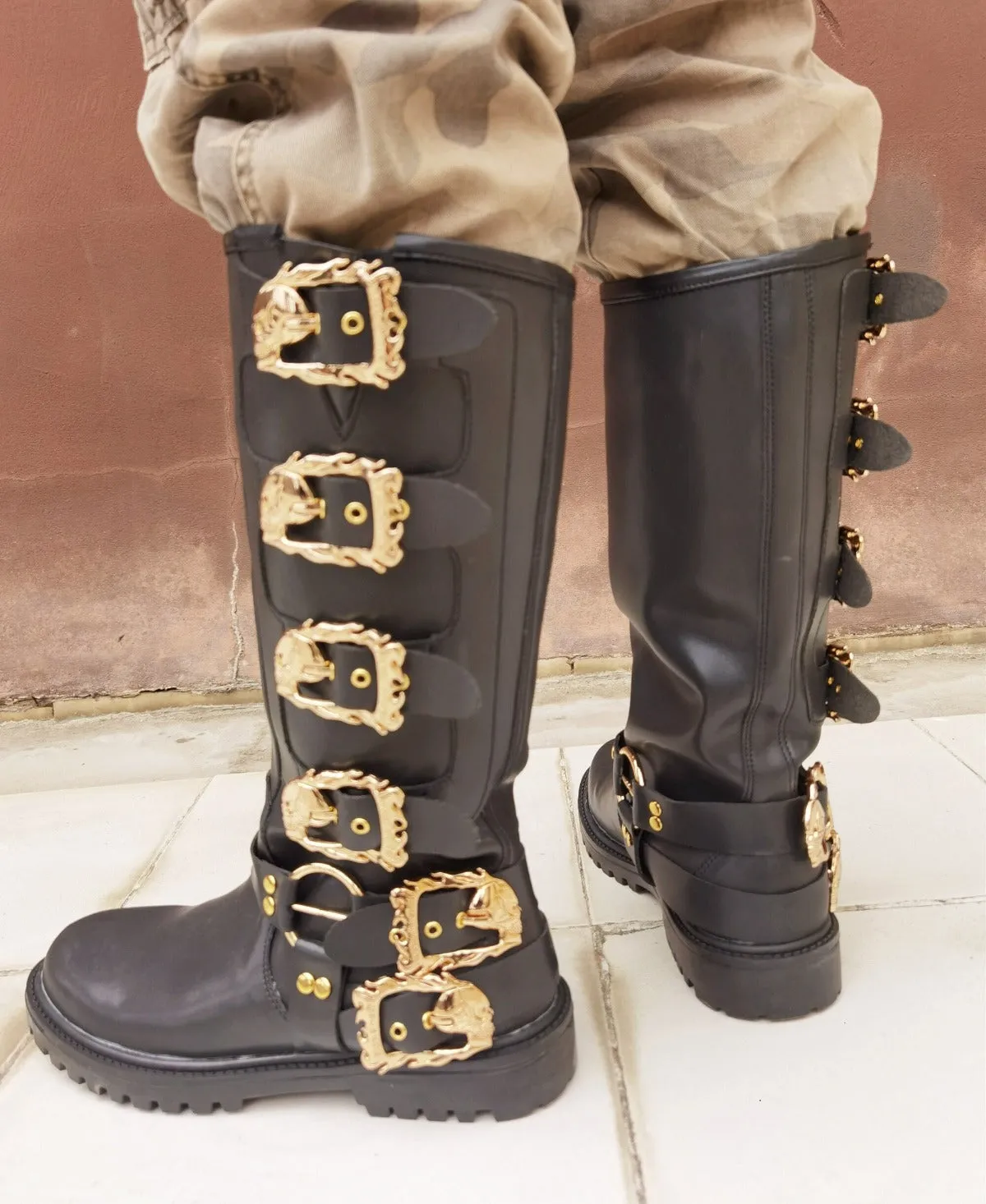 Men's Calf High Motorcycle Riding Boots with Skull Buckles